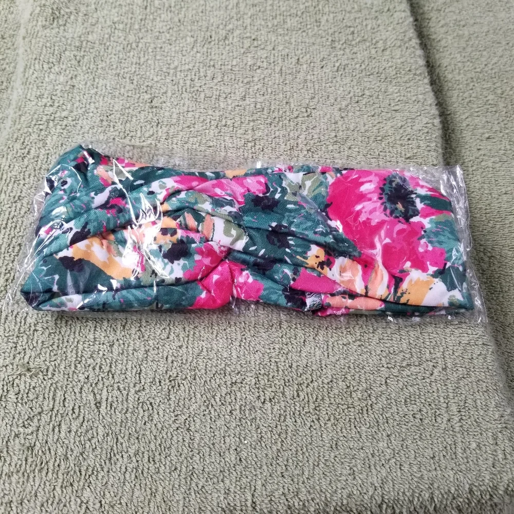 unbranded seven assorted